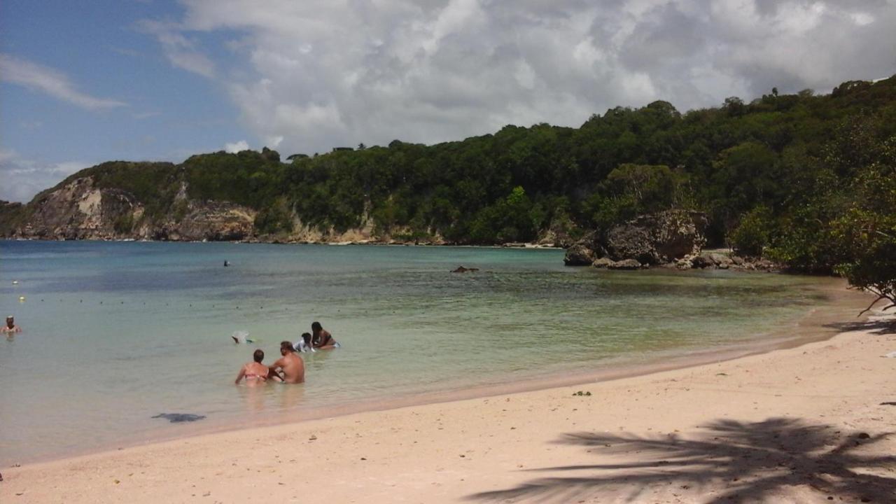 Appartement Les Pieds Dans L'Eau Le Gosier  Exterior foto